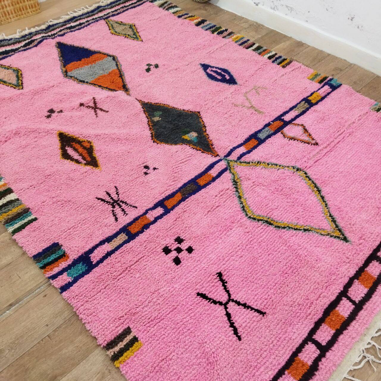 Azilal Berber rug in handmade wool 300 X 200 CM