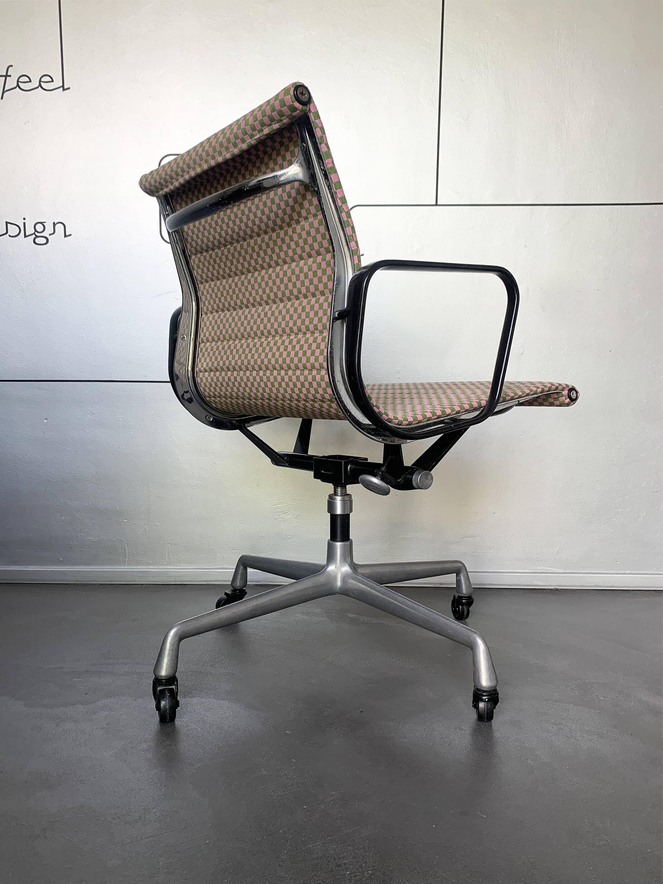 Eames EA117 Herman Miller office chair 1960 Alexander Girard fabric