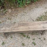 Aerogommed solid wood bench