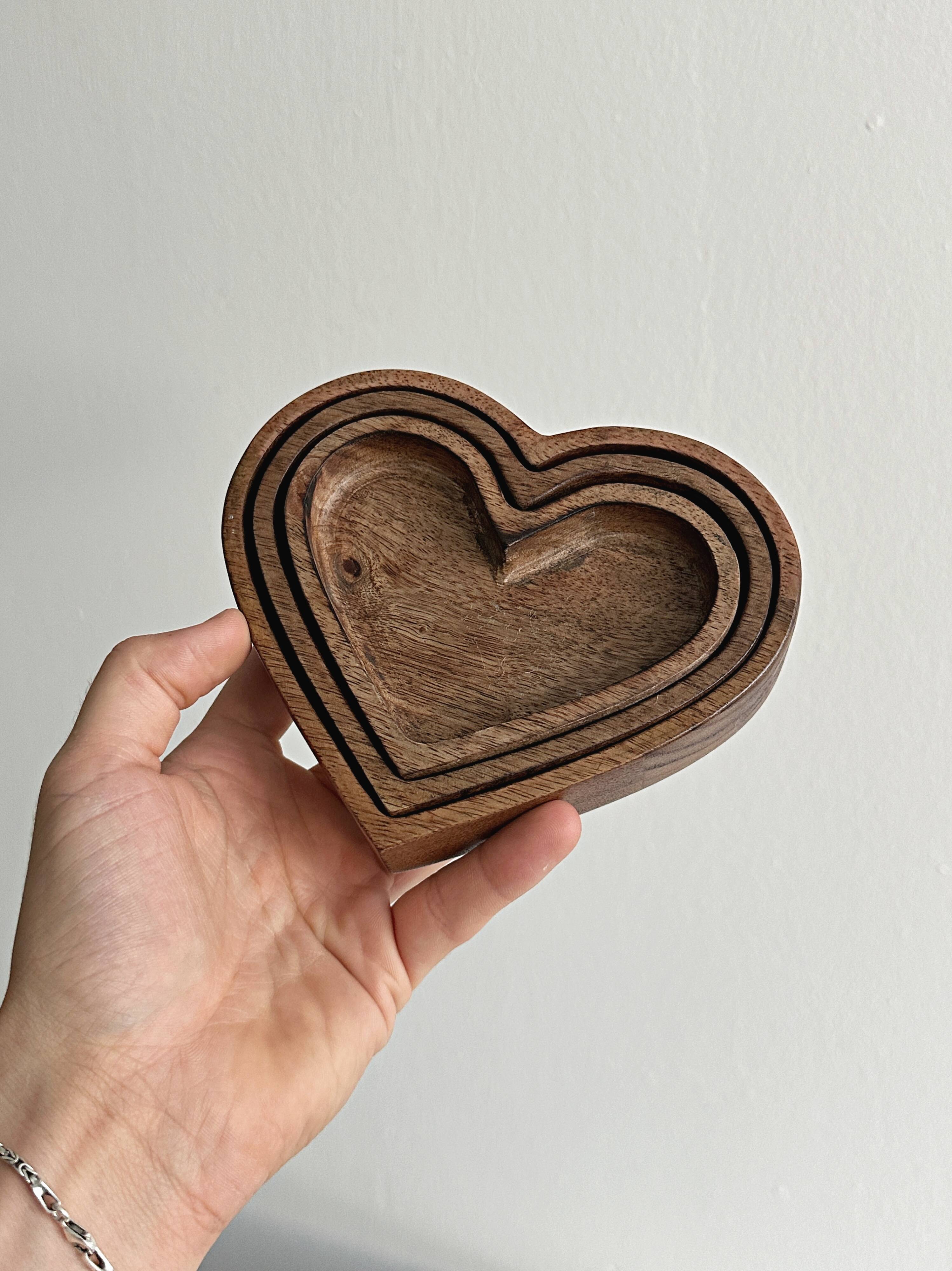 Set de 3 coupelles cœur en bois