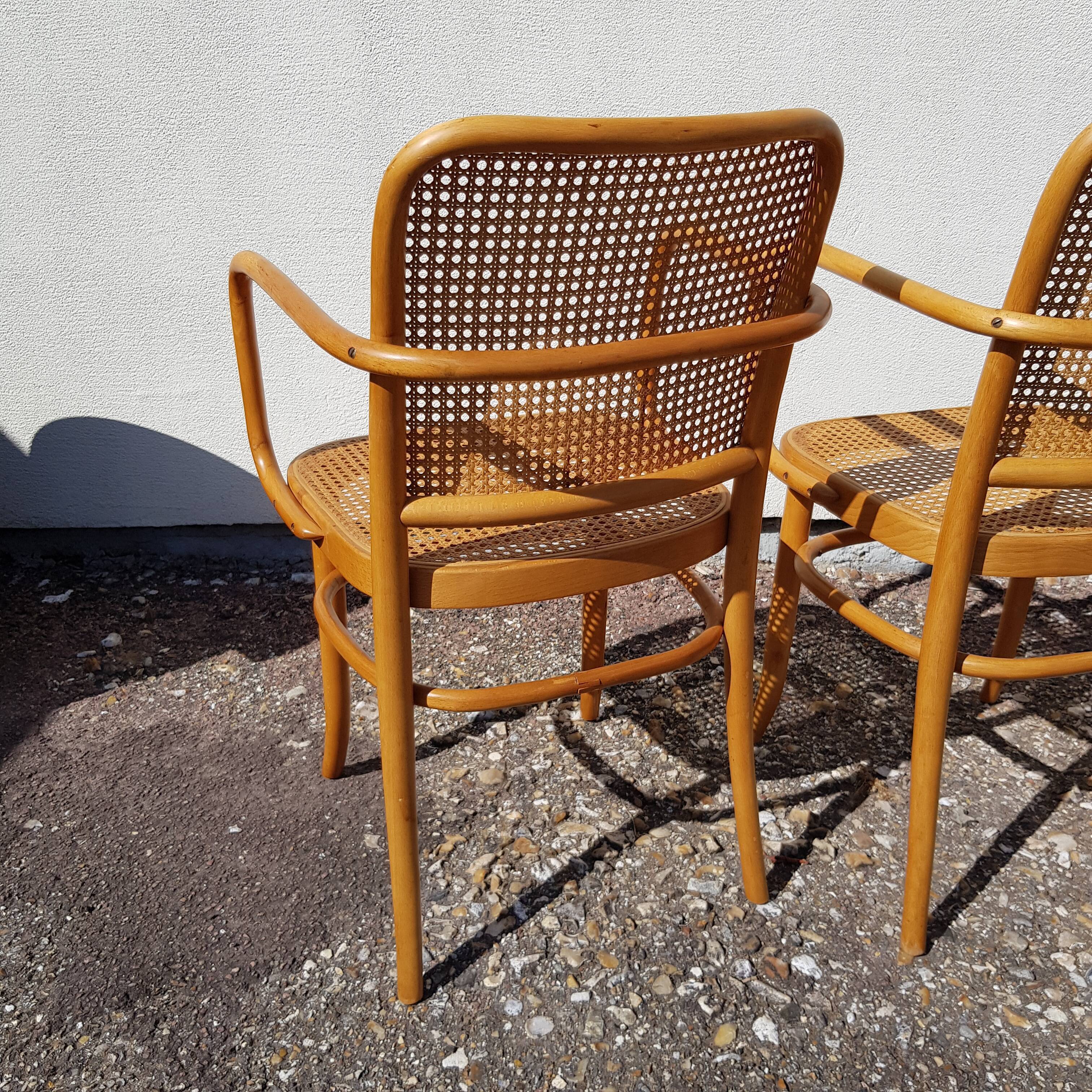 Ensemble de 4 fauteuils et 1 chaise Thonet 811 Josef Hoffmann
