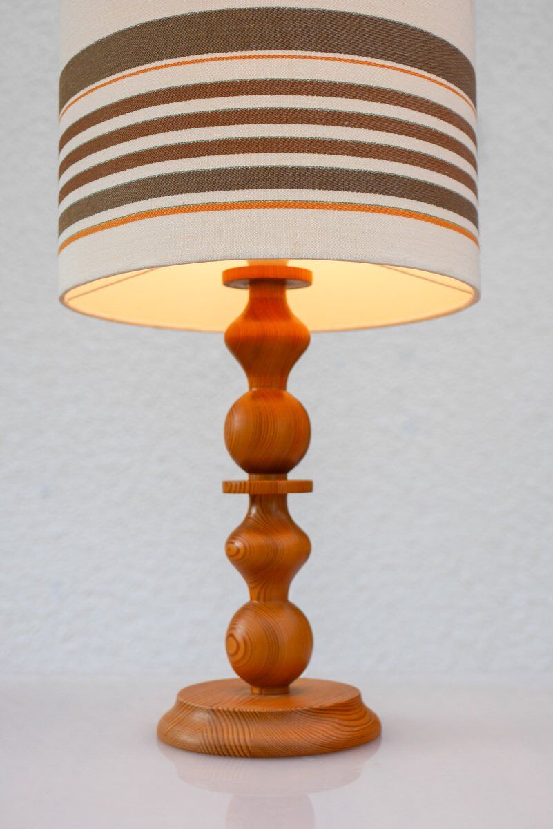 Grande lampe de table vintage en pin de Markslöjd, années 1970.