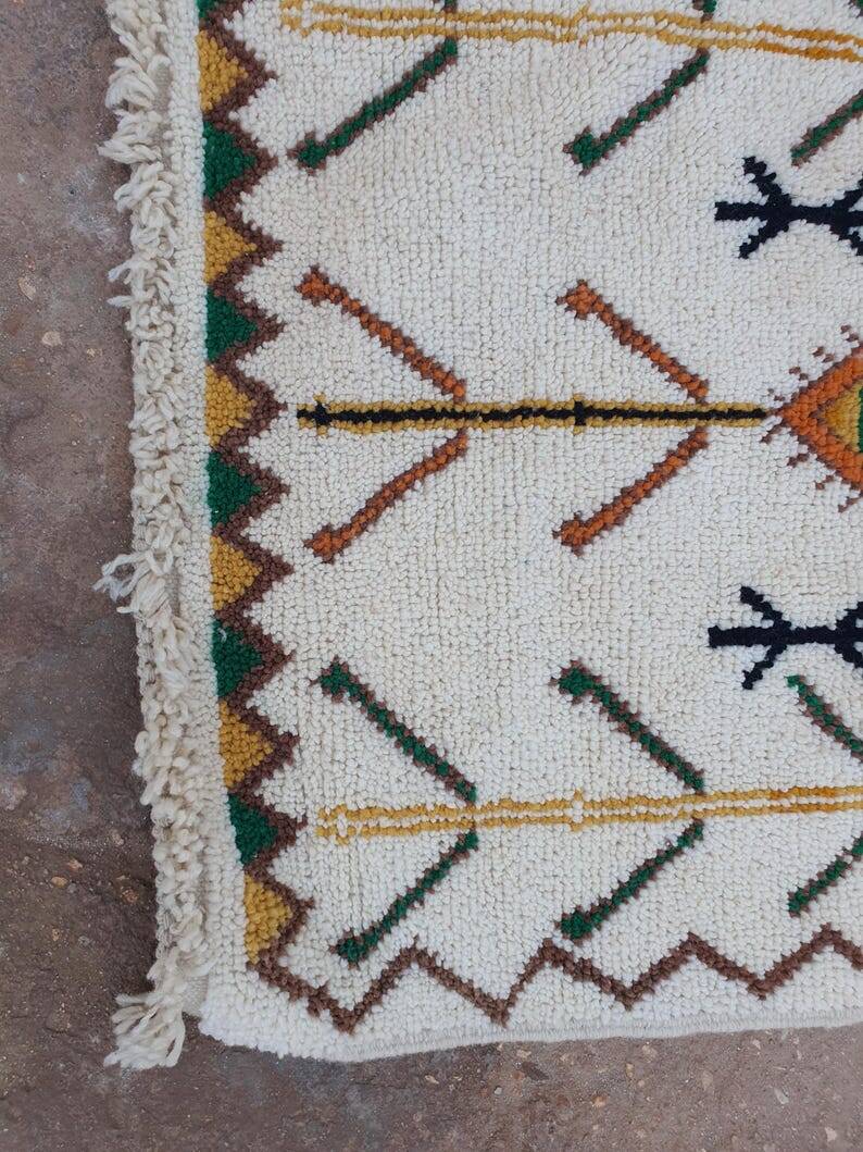 Handmade Moroccan Rug 250cm x 150cm