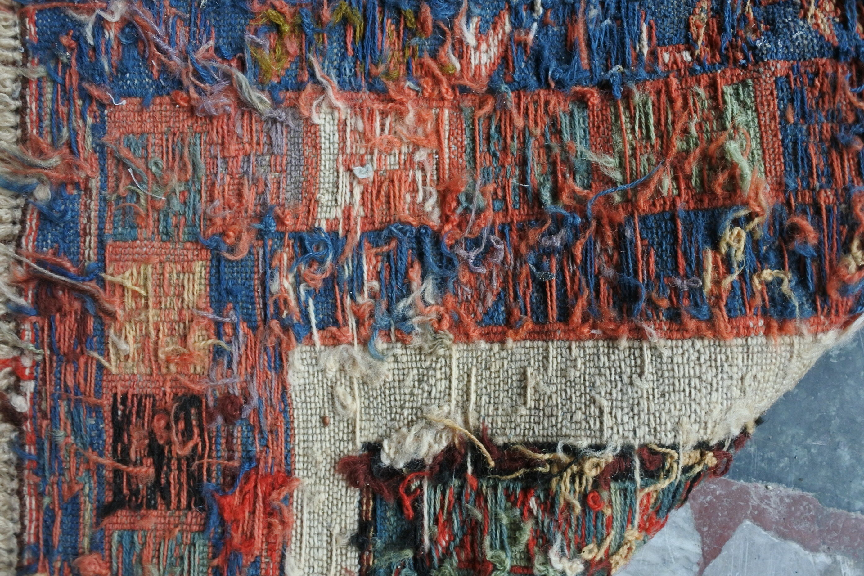 Old soumak tribal rug 146x98cm