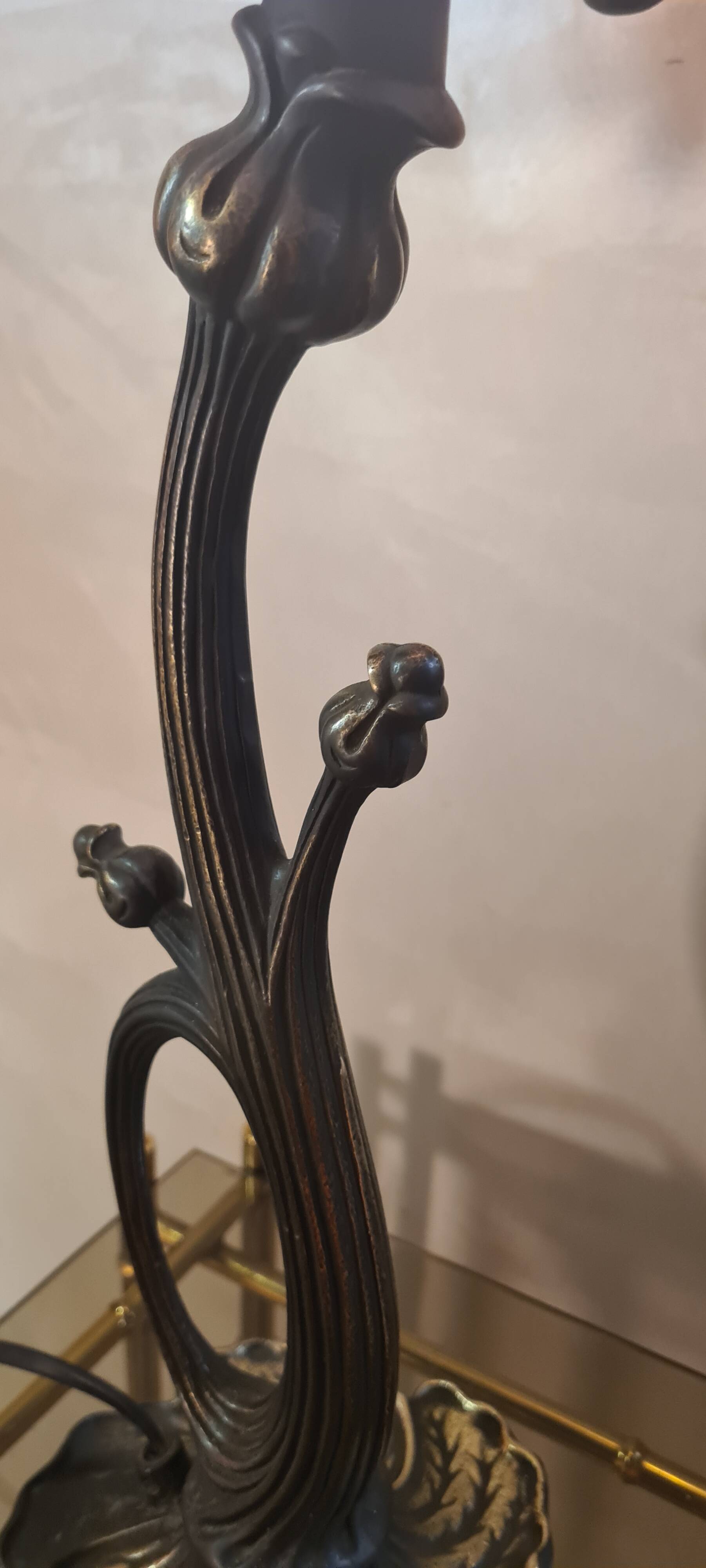 Art nouveau style bronze lamp and its marbled glass paste basin 48x30