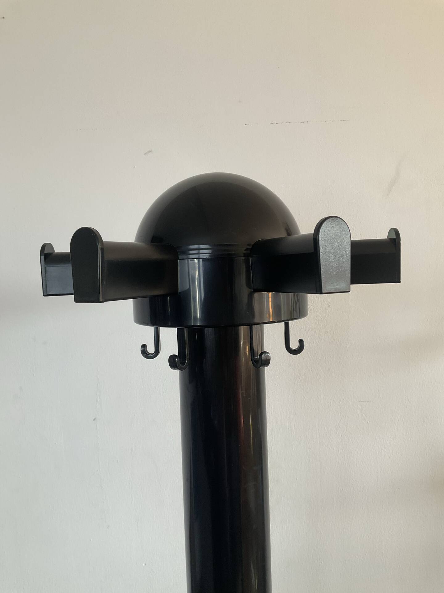 Paire de portemanteau Kartell « Centrokappa », années 70