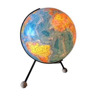 Globe terrestre lumineux en verre signé taride daté 1974