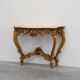 Console en bois doré sculpté avec plateau en marbre rose, style Louis XV / Rococo, It