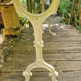 White Carrara marble bistro table circa 1900.
