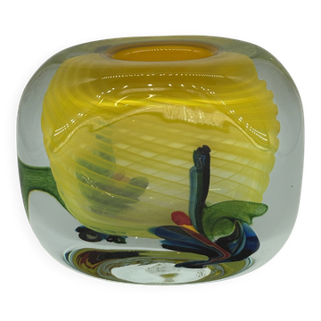 Murano vase in yellow signed by Robert Pierini.