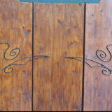 Curved metal patterned fir screen 1900