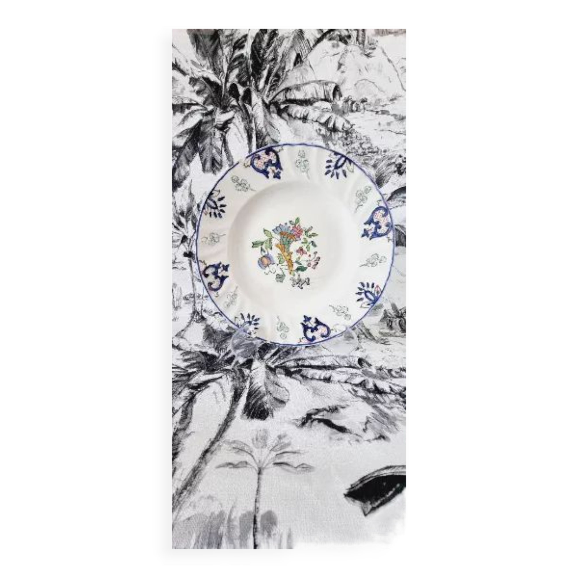 Ancienne assiette en céramique du XVIIIe siècle de Rouen France avec corne d'abondance