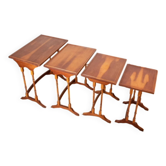 Tables gigognnes