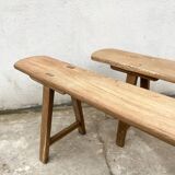 Paire d’anciens grands bancs de ferme