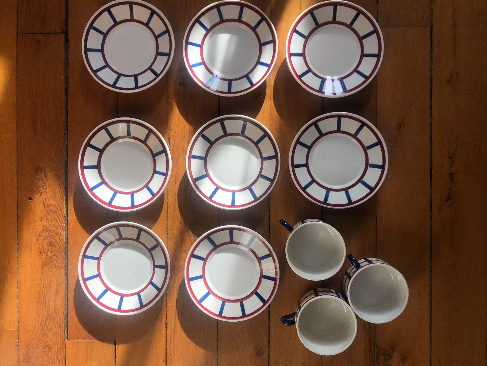 Set 8 plates and 3 cups HBCM Montereau Béarn