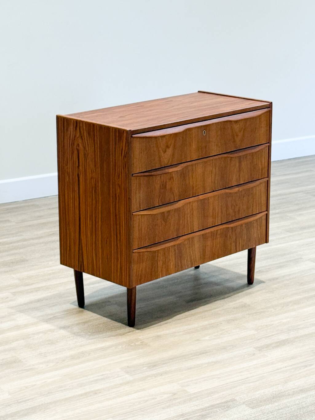 Small chest of drawers (Made in Denmark, 1960)