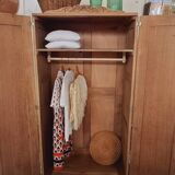 Armoire vintage