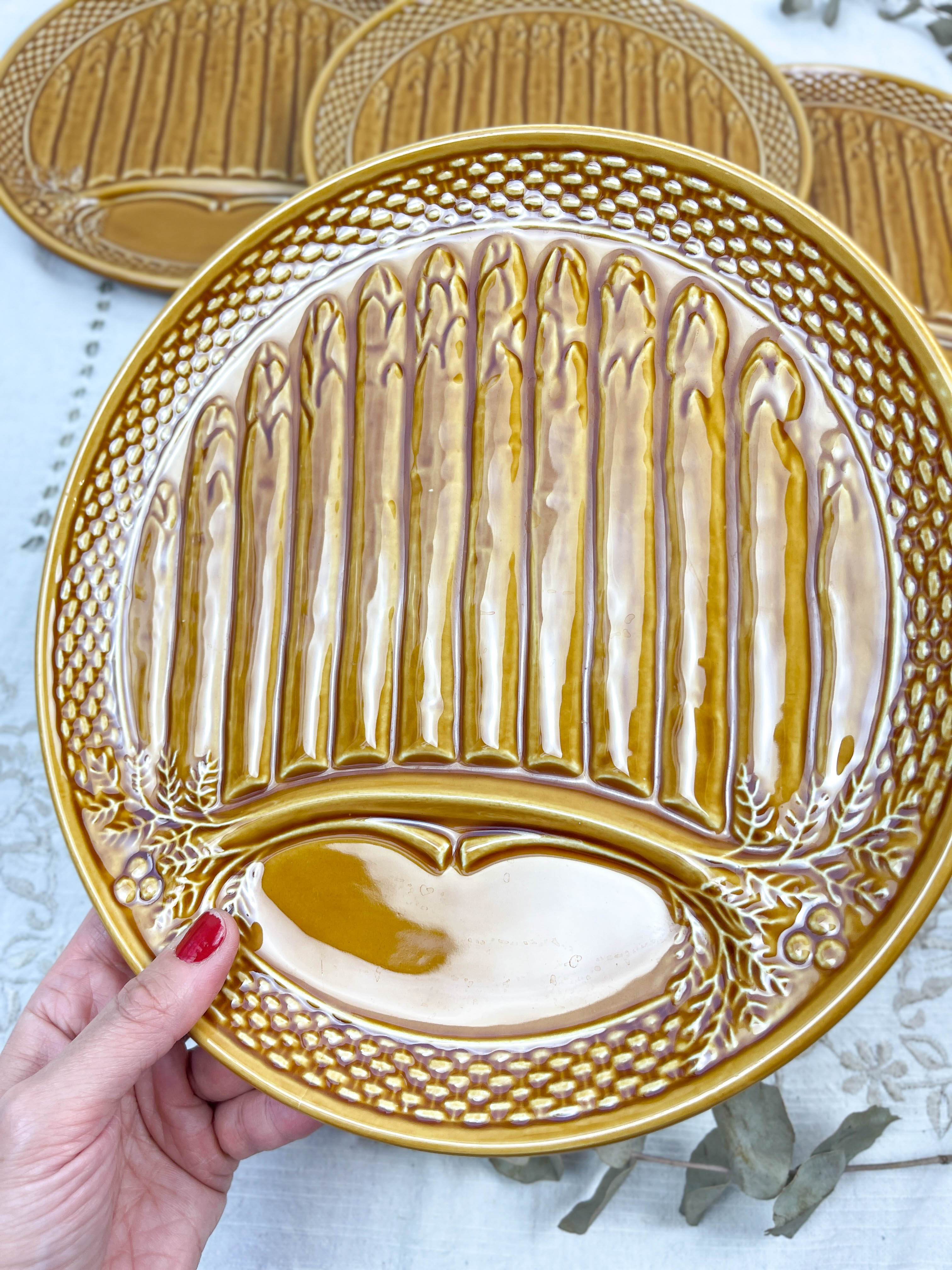 6 asparagus plates in slurry earthenware made in france 1970