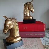 Serre livres chevaux