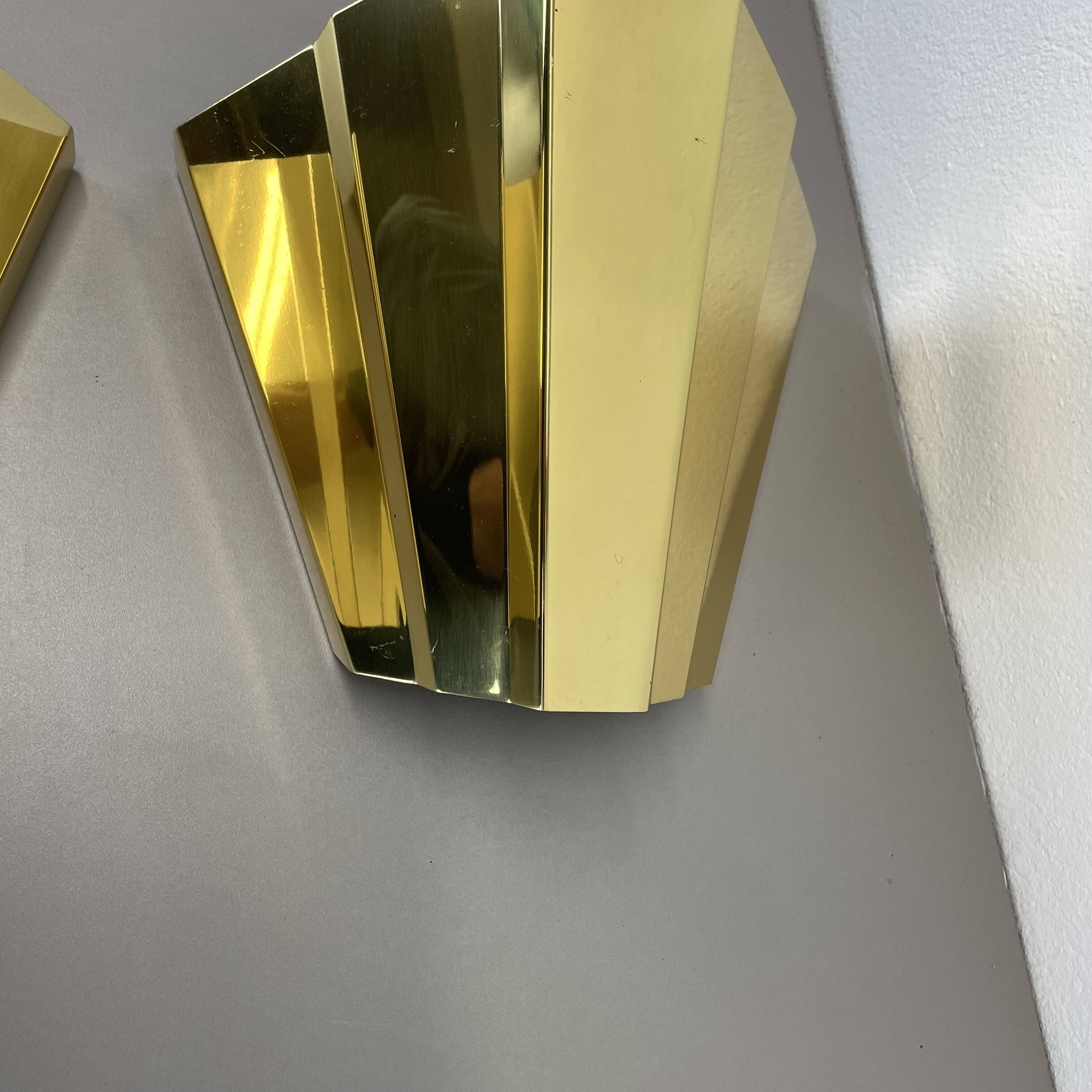 Rare set of 2 cubic solid brass wall light sconces by egoluce, italy 1980s