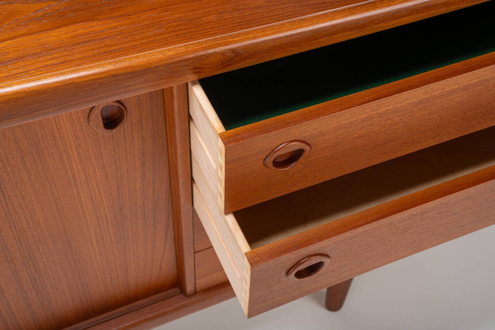 Enfilade danoise de HP Hsansen pour HP Hansen møbelindustri, Danemark 1960