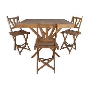 Table et ses 3 chaises