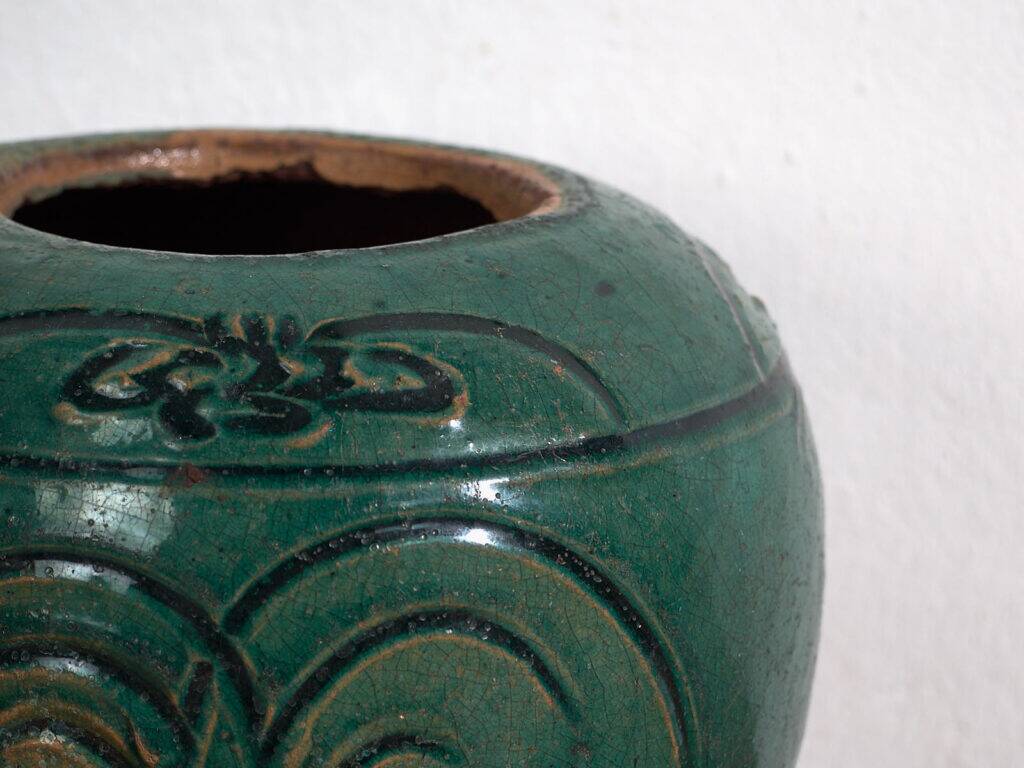 Ancient Chinese vase from the Qing dynasty (circa 1820) #38