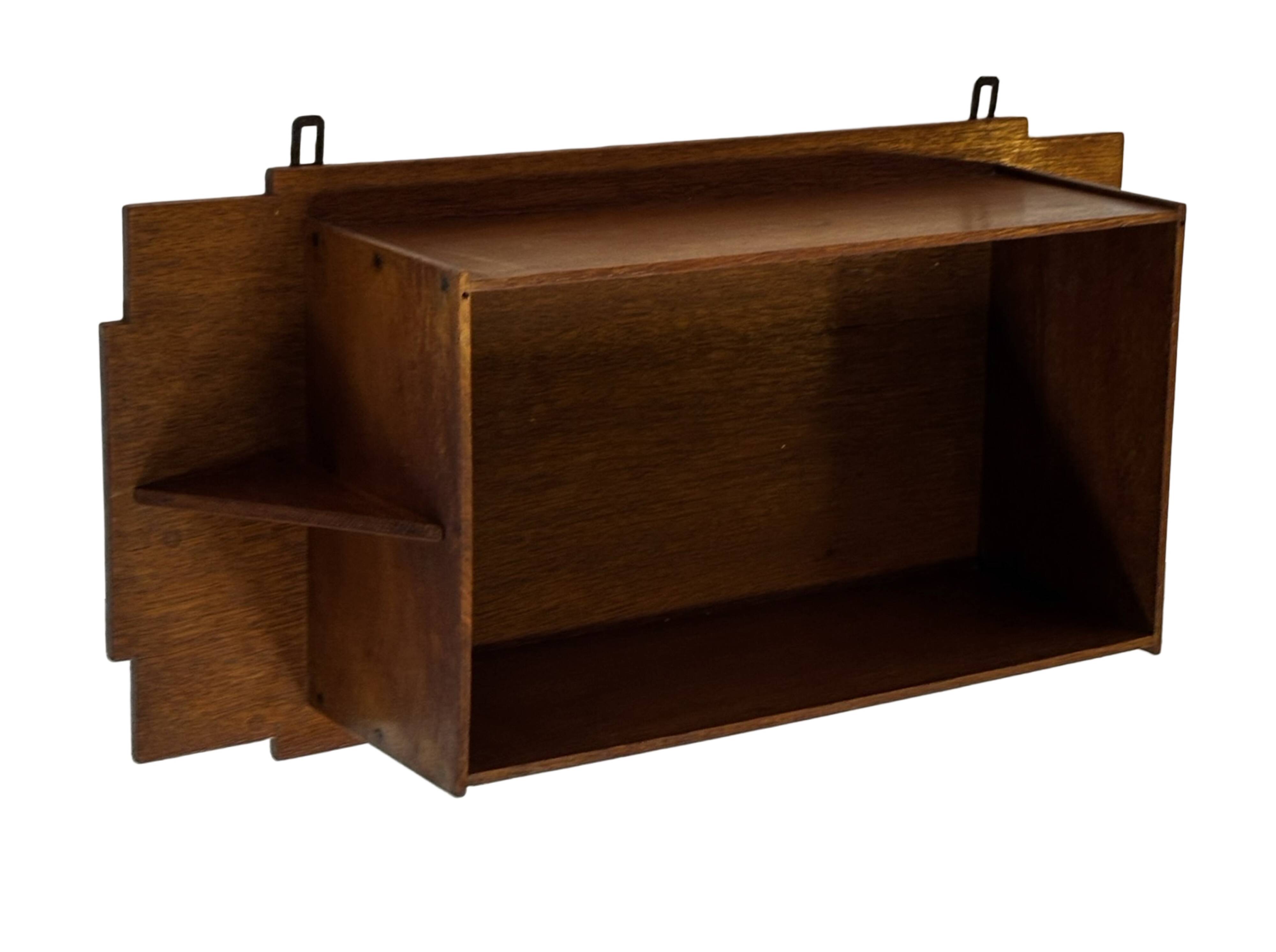 Art Deco wooden wall shelve rack in oak minimalist design