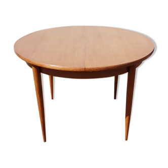 Extensive Scandinavian vintage table