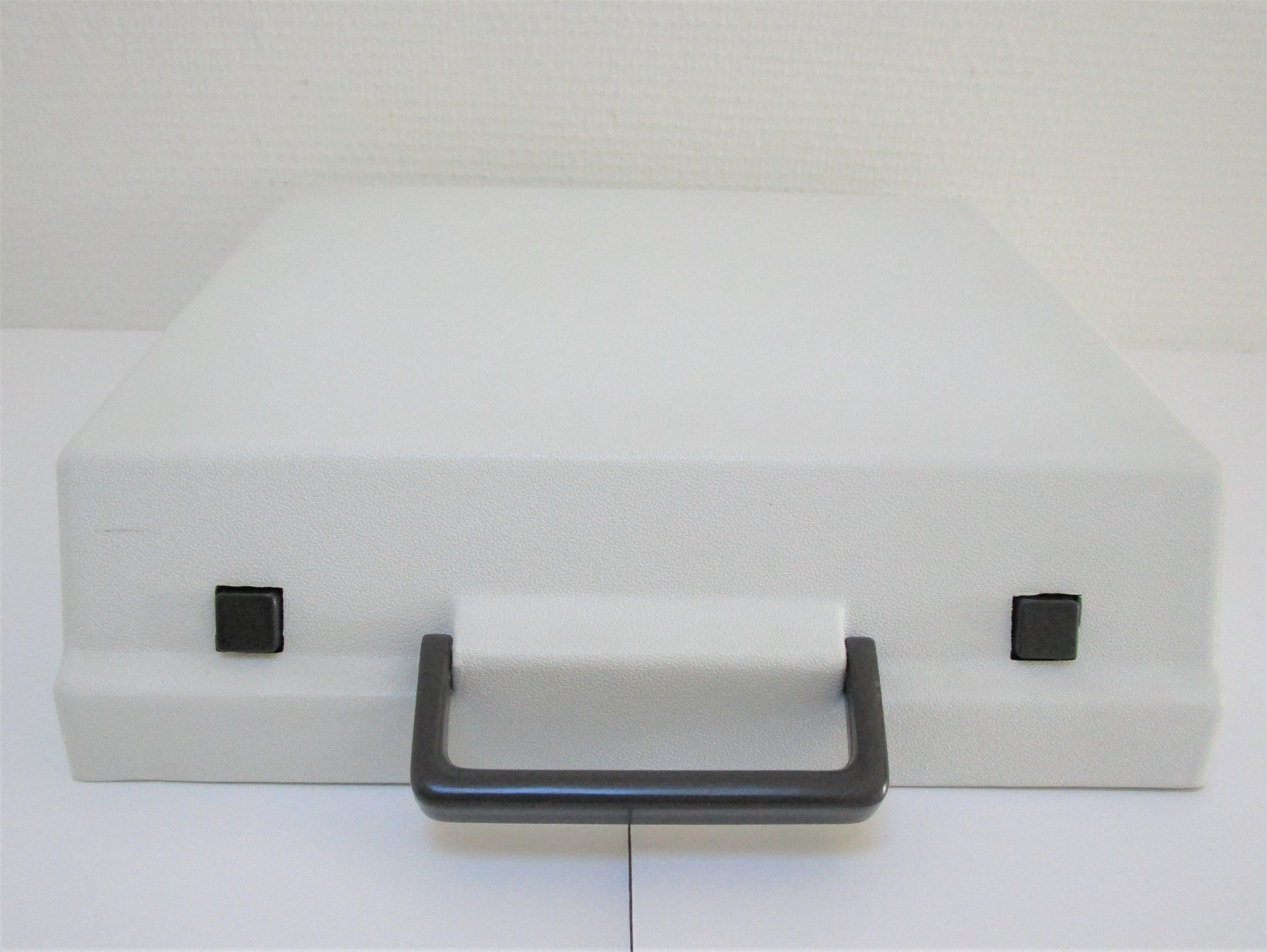 Olympia traveller typewriter luxury 70s