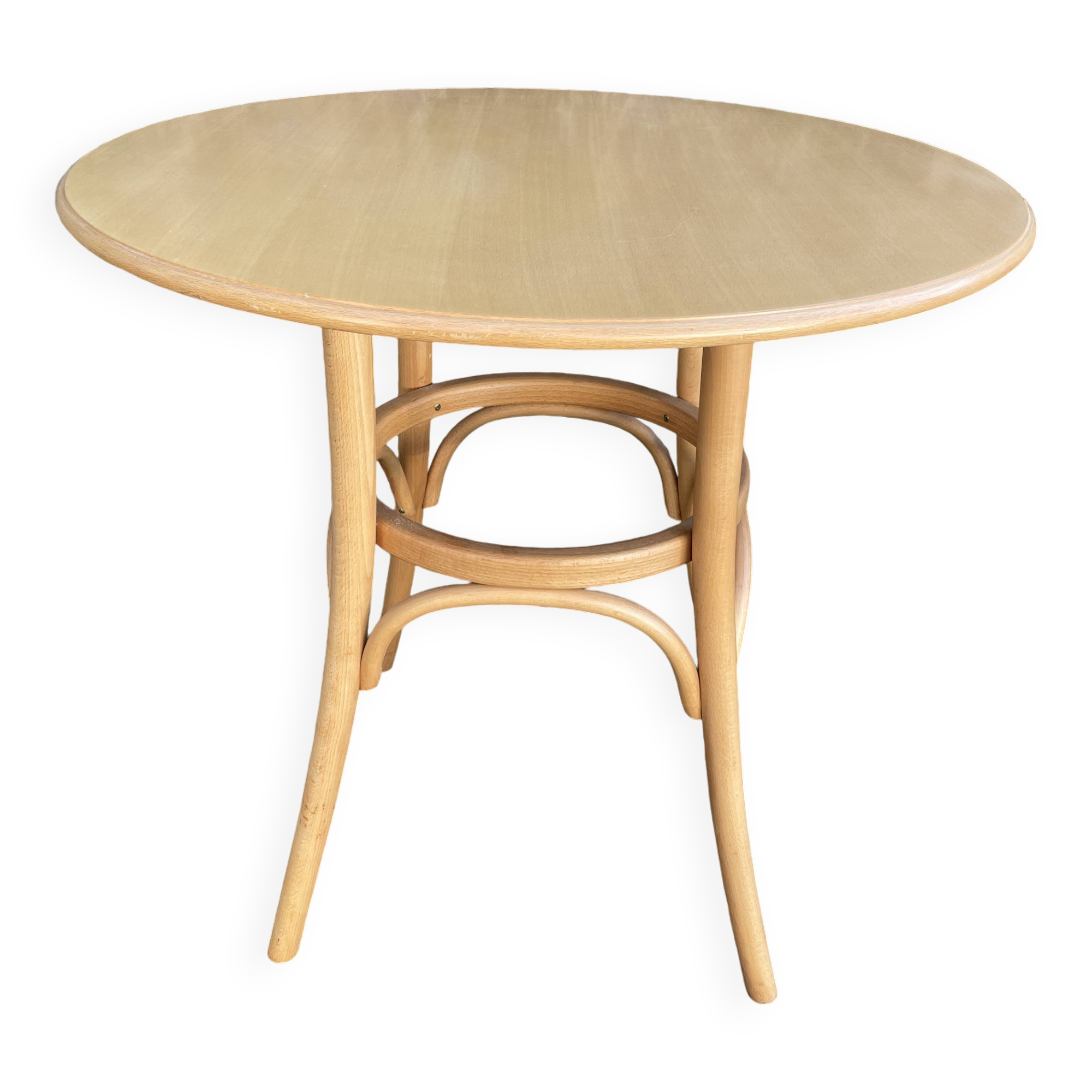 Thonet 152 round table