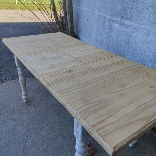 Dining table with extensions