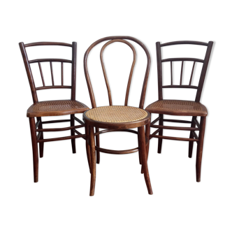 Trio de chaises en bois courbé et cannage anciennes