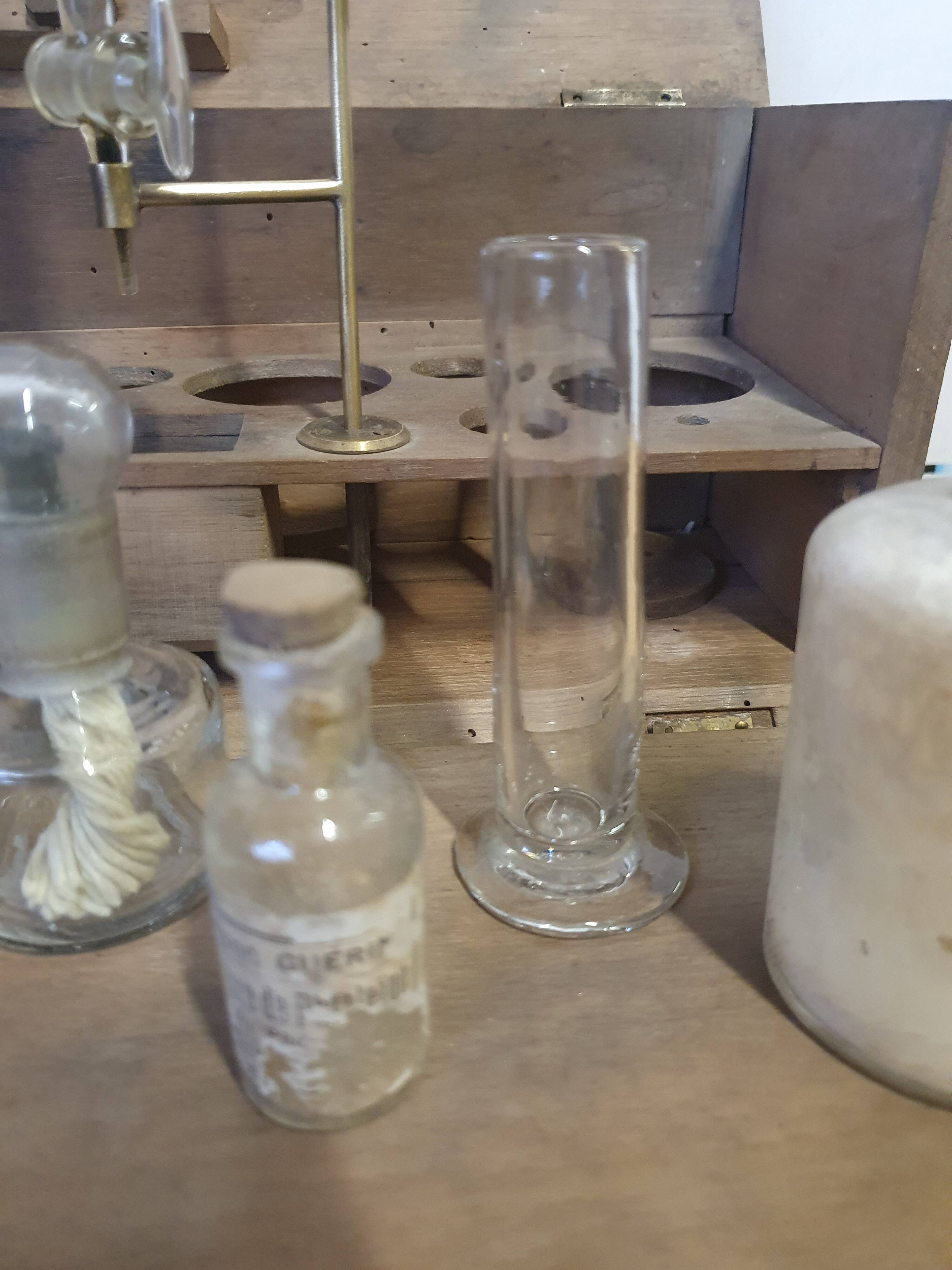 Chemist's box Maison Guérin in Algiers 1930s