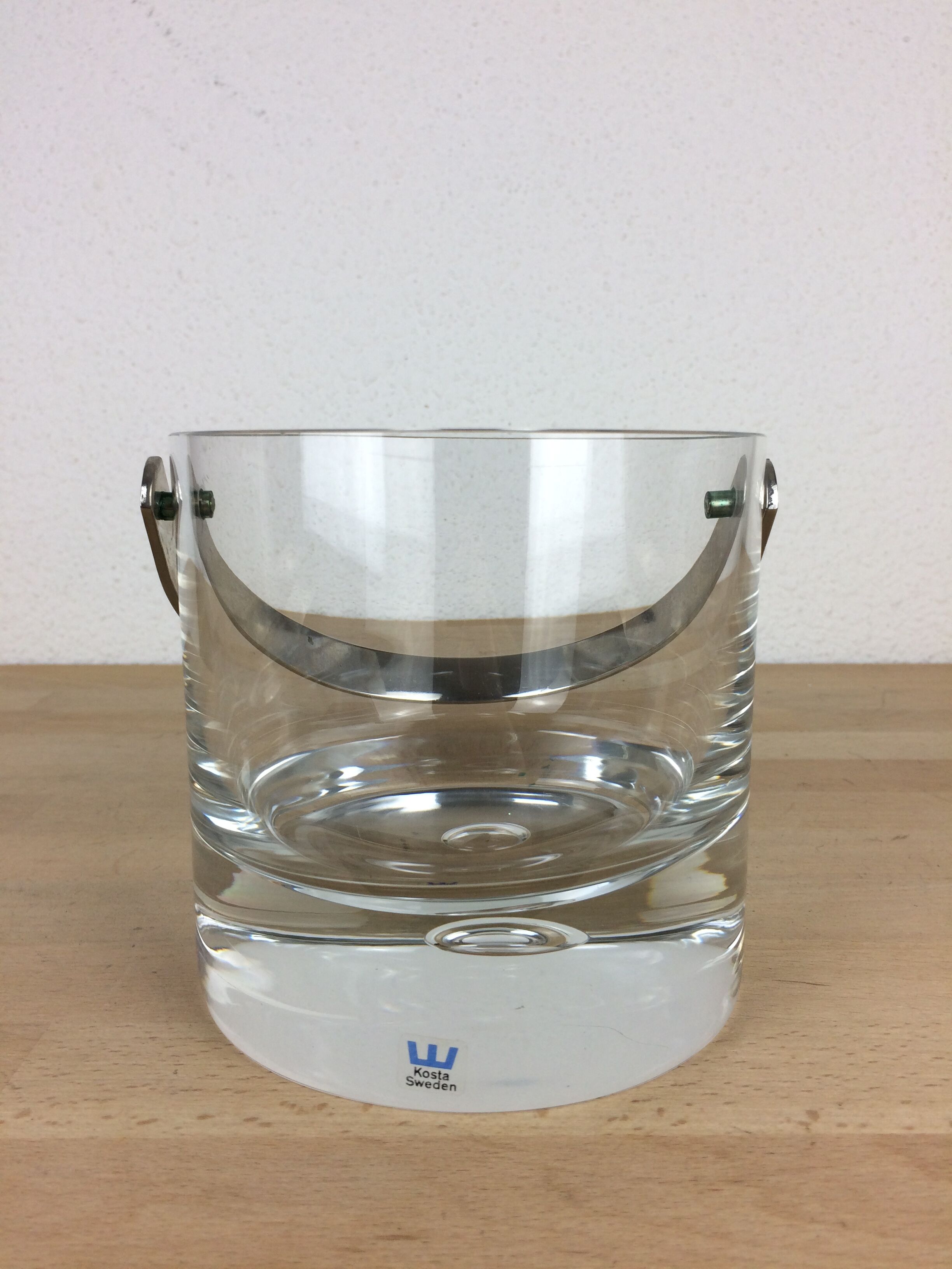 Crystal ice bucket by Vicke Lindstrand for Kosta Sweden, Pippi model