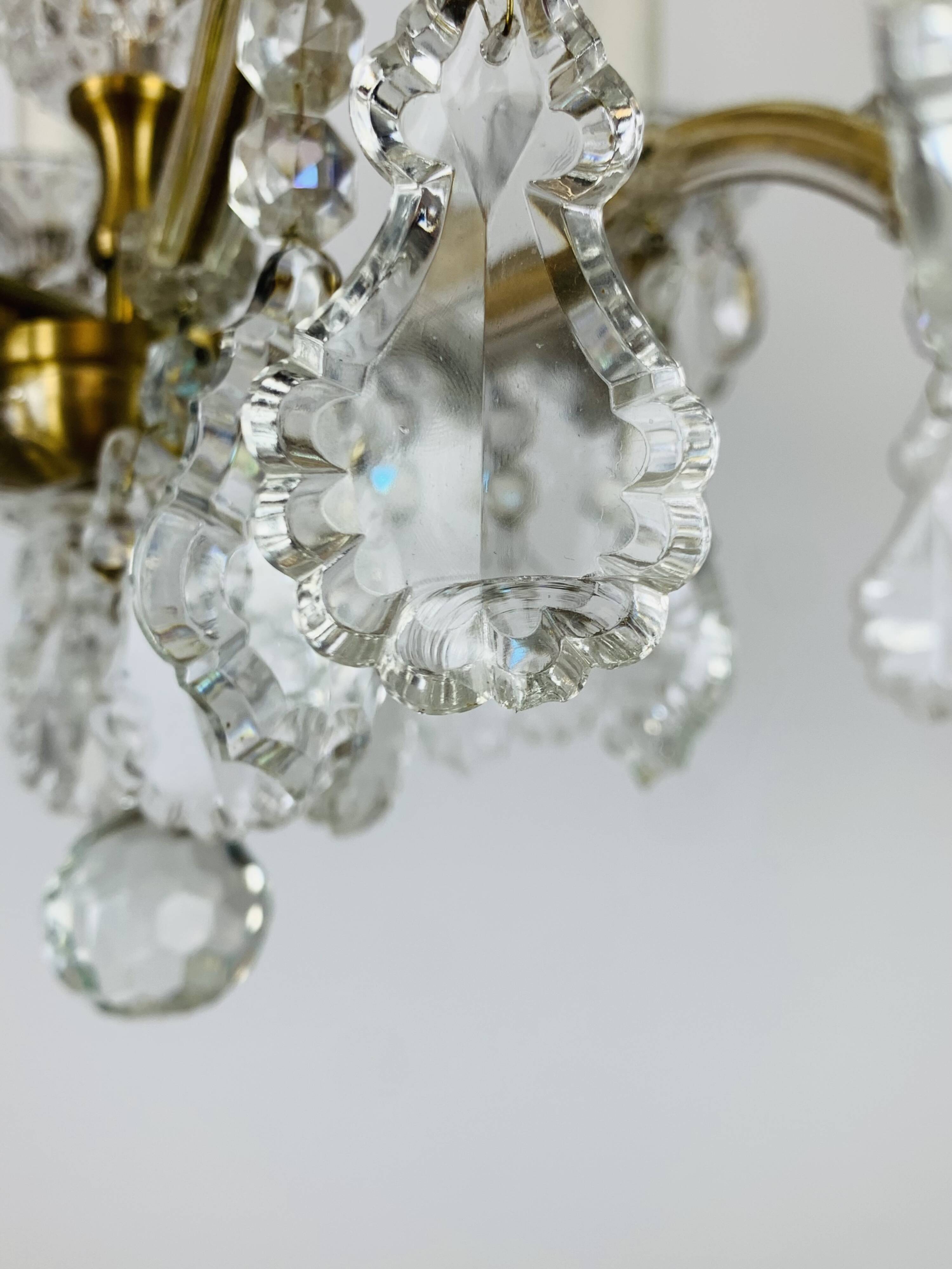 Palme & Walter chandelier, crystal and brass pendants, 1970s