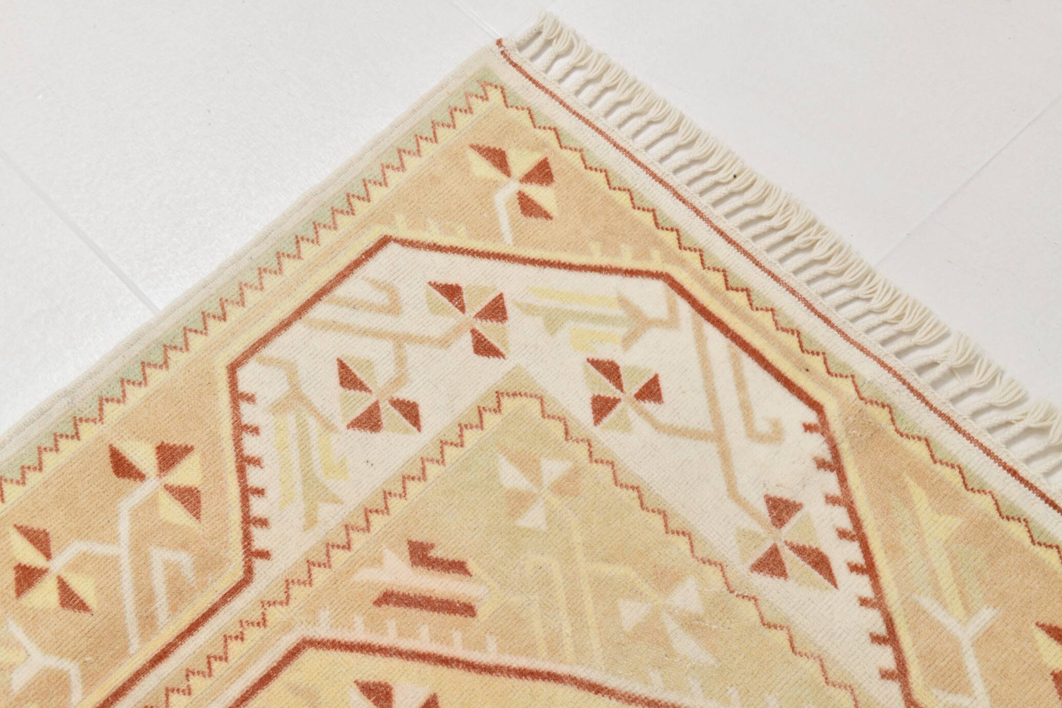 Tapis Kilim Vintage Oriental en Laine Fait Main,Beige,Pêche,Jaune 236x158Cm