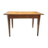 Farmhouse table with drawer