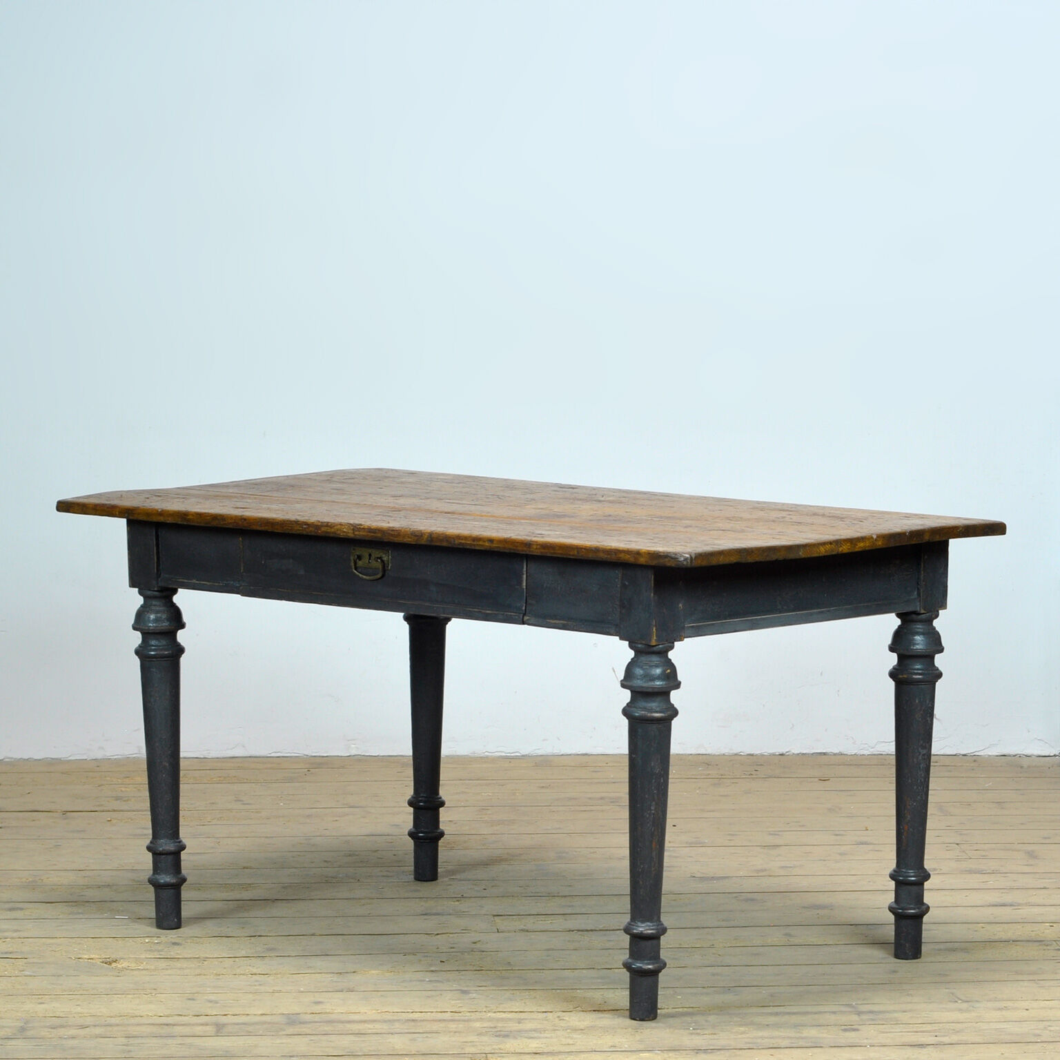 Pine farmers table, 1900's