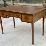 Louis XVI desk in solid wood and burgundy leather