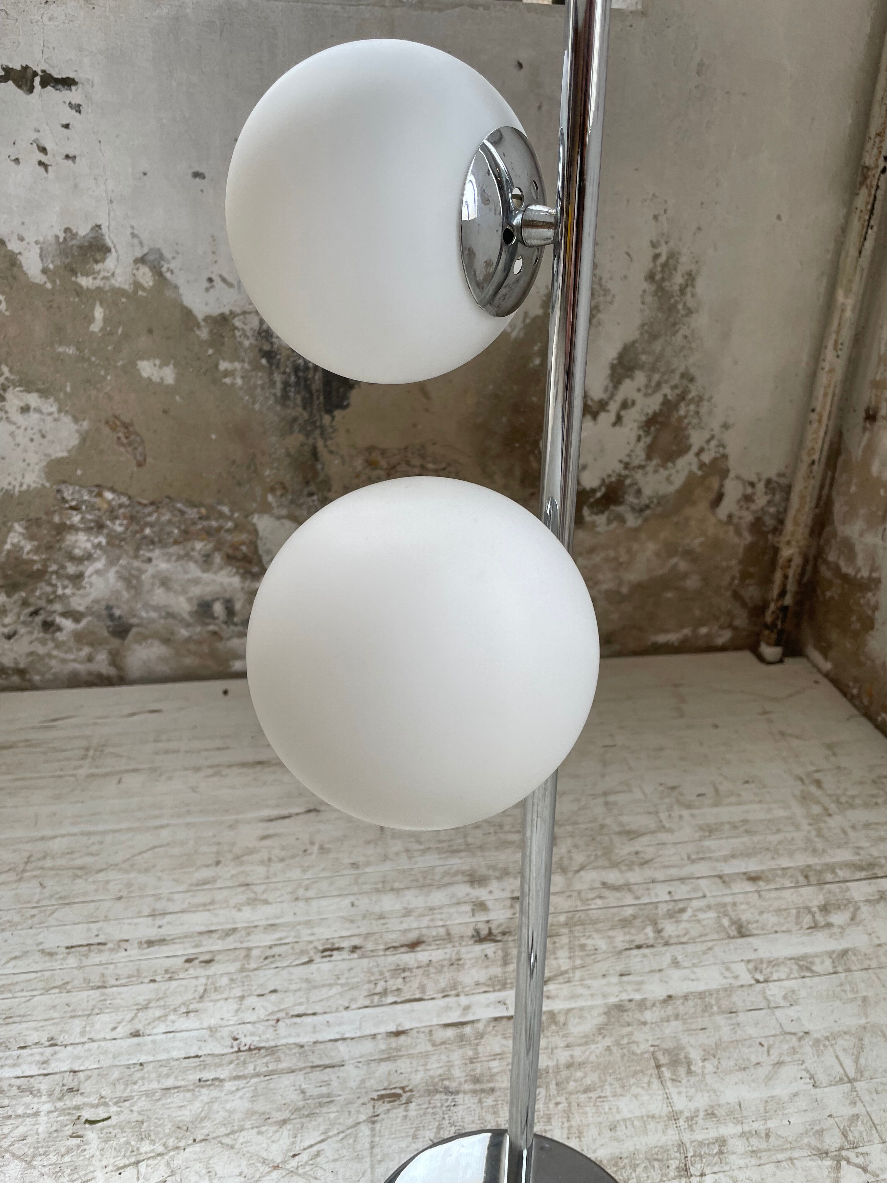 Floor lamp design 70s "balls"
