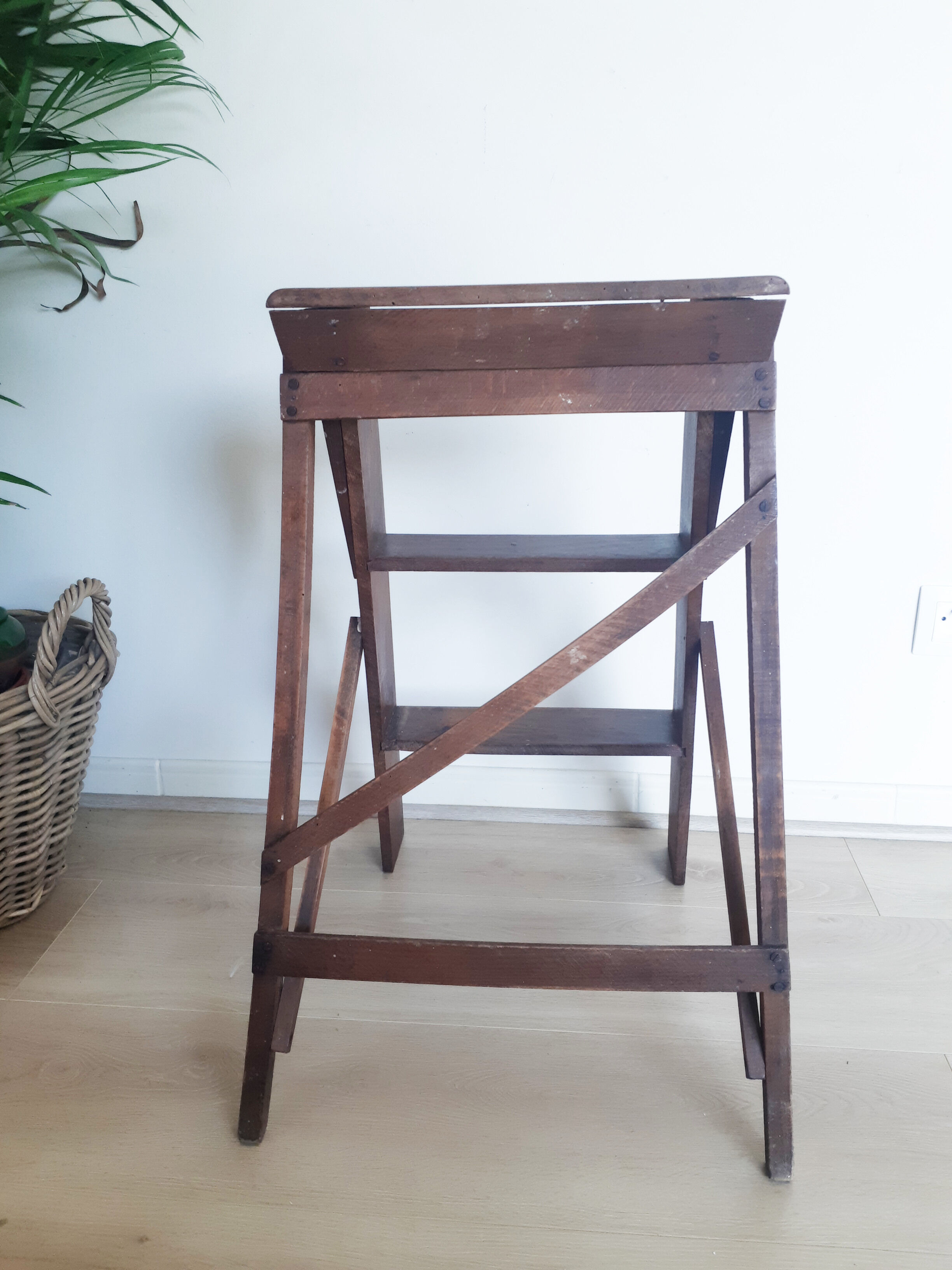 Library stepladder , ladder , 3 steps