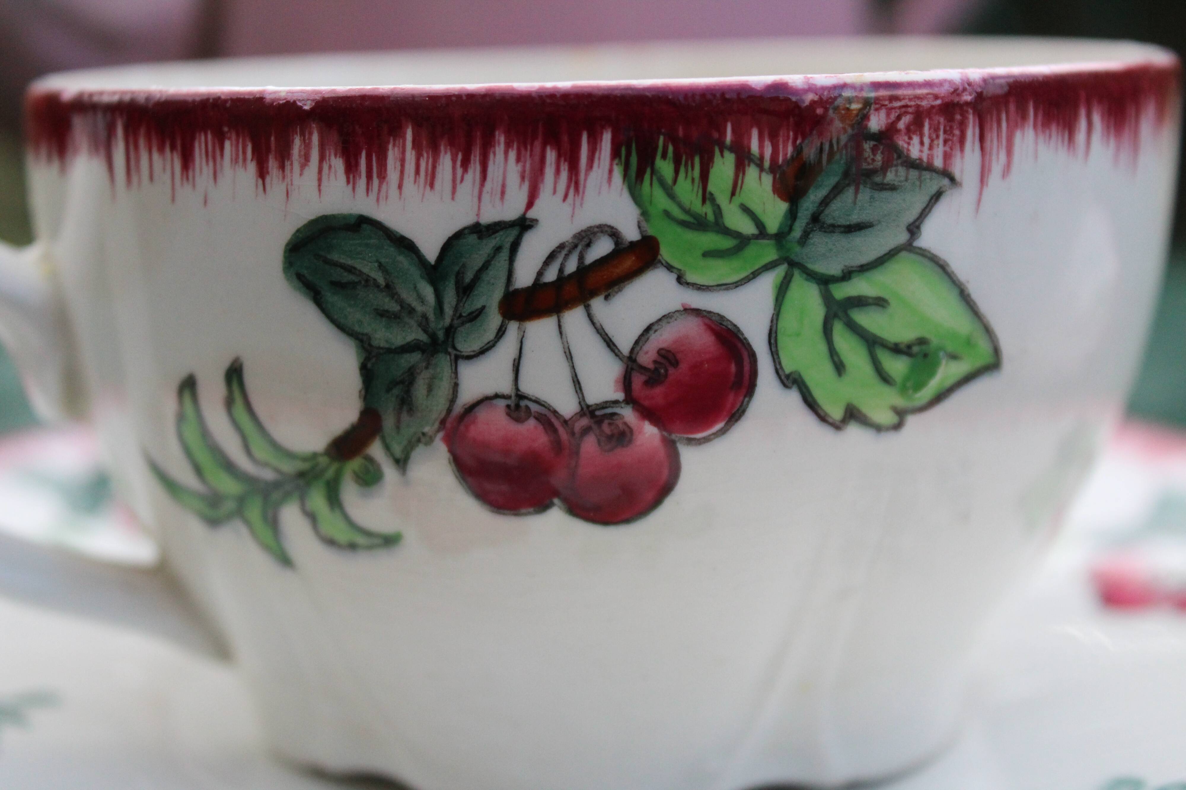 Longwy "Montmorency" earthenware breakfast duo