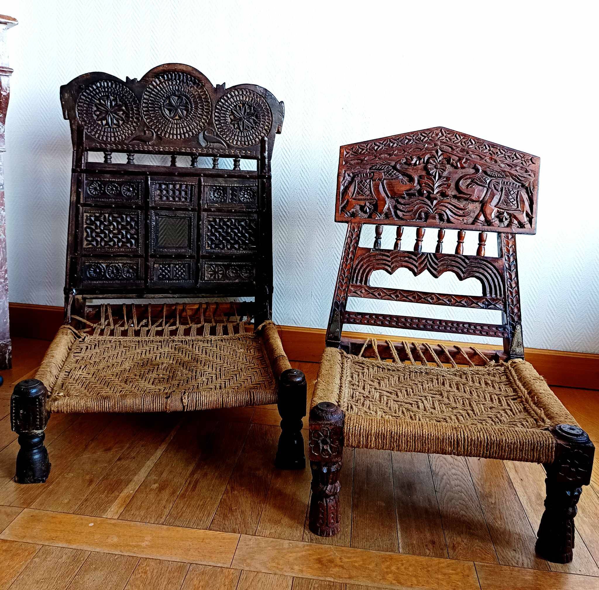 Paire de chaises basses traditionnelles, Indonésie