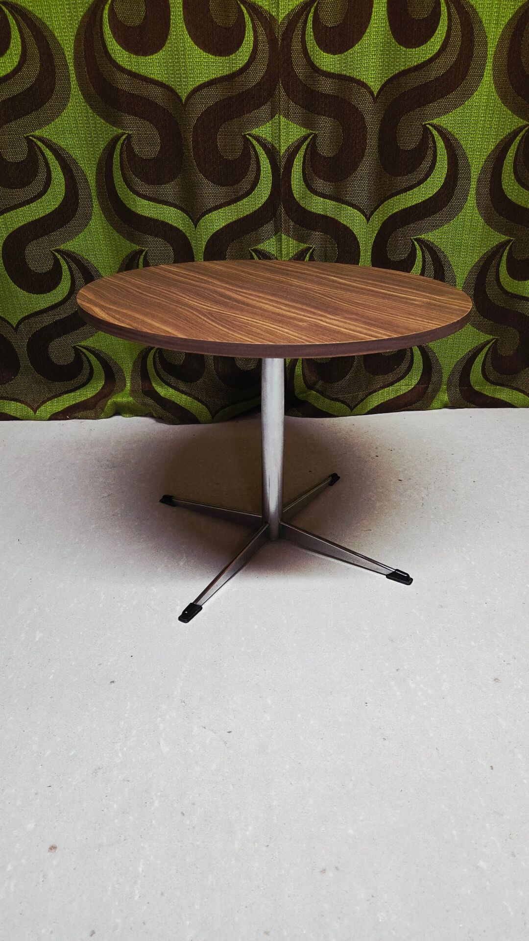 Vintage coffee table 1970