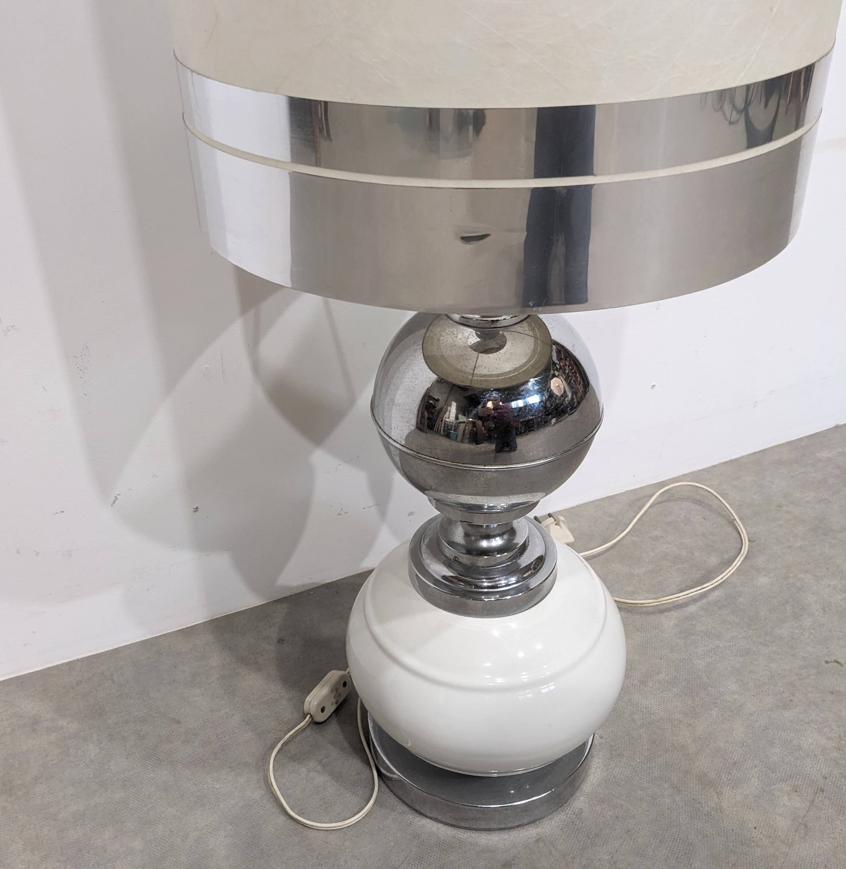 Large vintage table lamp Delmas