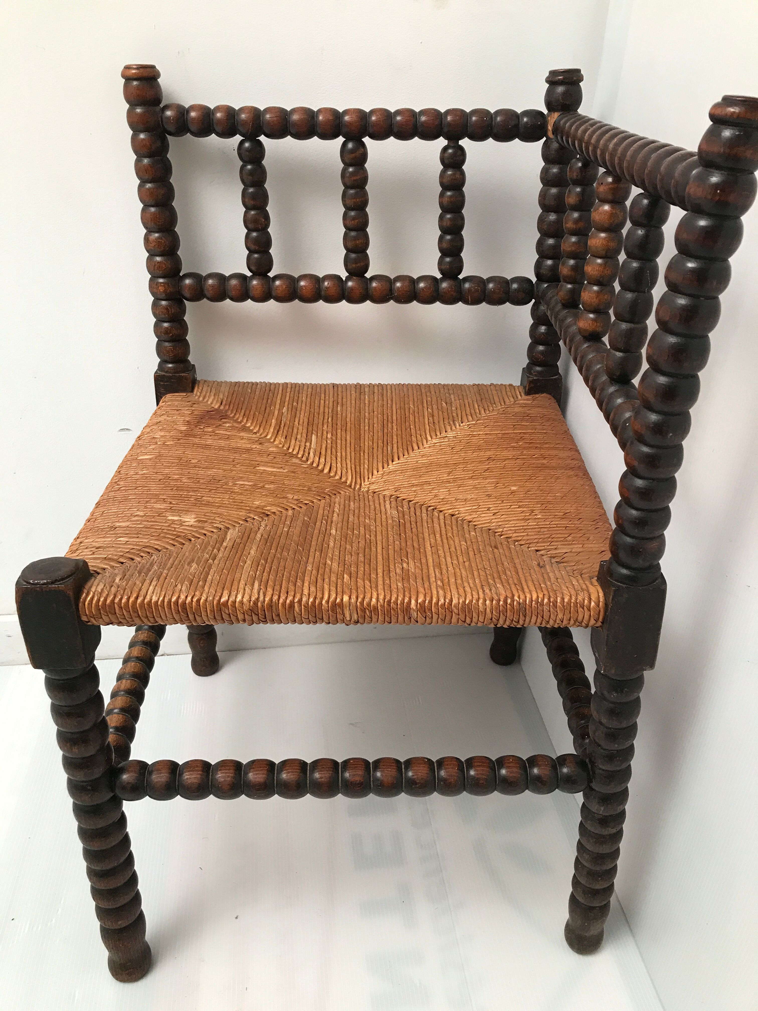 Fauteuil d'angle ancien