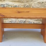 Pine foot rest