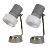 Lampes de chevet vintage milieu du siècle, lampes de table en verre opale et laiton.