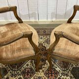 Paire de fauteuils de style Louis XV en hêtre du XXème